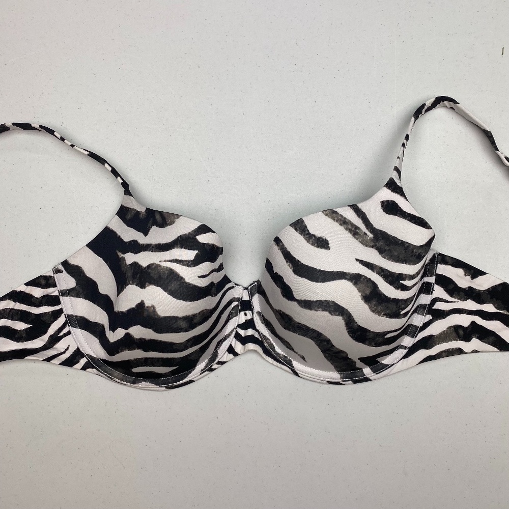 LS BLK/WHT Zebra Jersey Front Lightly lined, 34DD. P1007